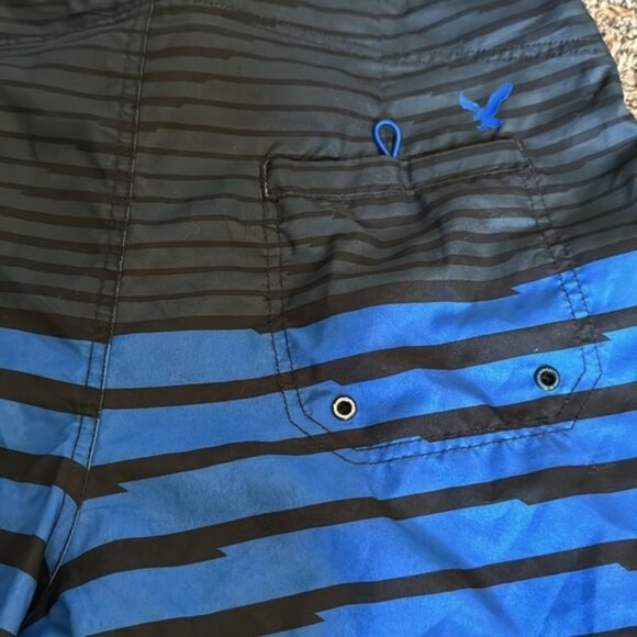 American Eagle Large 32 Blue Black Gray Board Short Swim Trunks - Picture 7 of 7